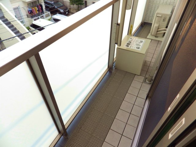 ルミエールメゾン千駄木のバルコニー