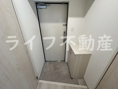 クローバー・レジデンス玉造の玄関|落ち着いた玄関です