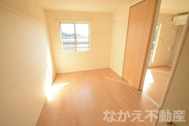 【寝室】 | 落ち着いて過ごせるお部屋なので、寝室にいかがでしょうか