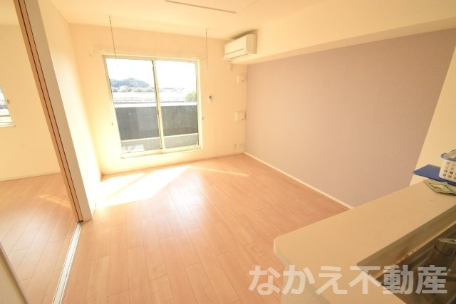 【居間・リビング】 | 使いやすい居間です