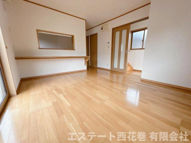 梅原貸家の居間・リビング