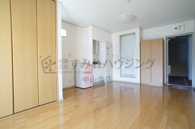 ヴィラ９ナイン【芸短生専用賃貸　※女性専用】の寝室