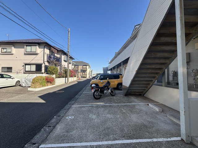 【駐車場】