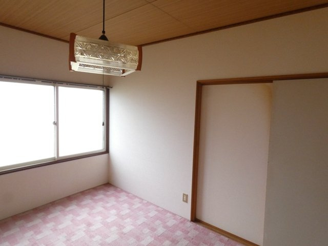 辺見ハイツの和室