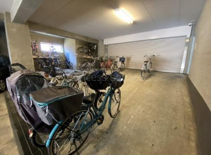 足立区西新井栄町２丁目の賃貸マンション