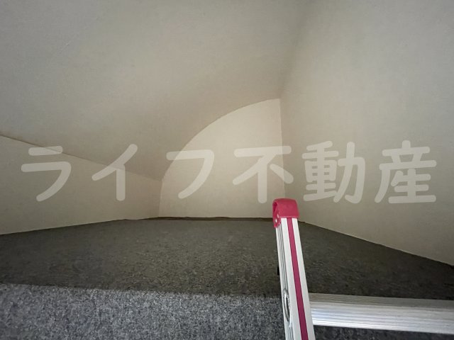 サウスワンの内装|明るい色調の室内です