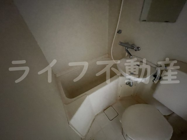 サウスワンの浴室|日々の疲れを癒すお風呂付です