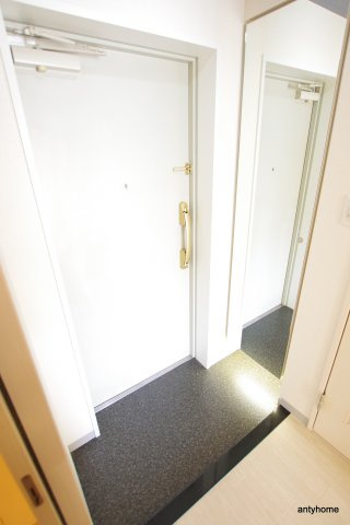 ノースヴィレッジ壱番館　仲介手数料無料の玄関