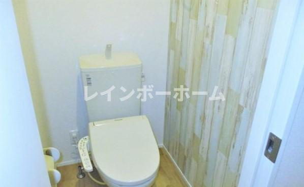 グレーシア　仲介手数料（賃料の1.10ヵ月）の50％OFF対象物件！のトイレ|コンパクトで使いやすいトイレです