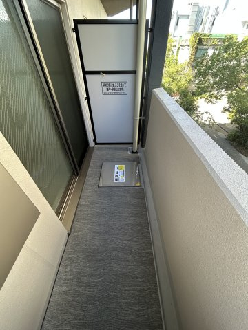 【バルコニー】