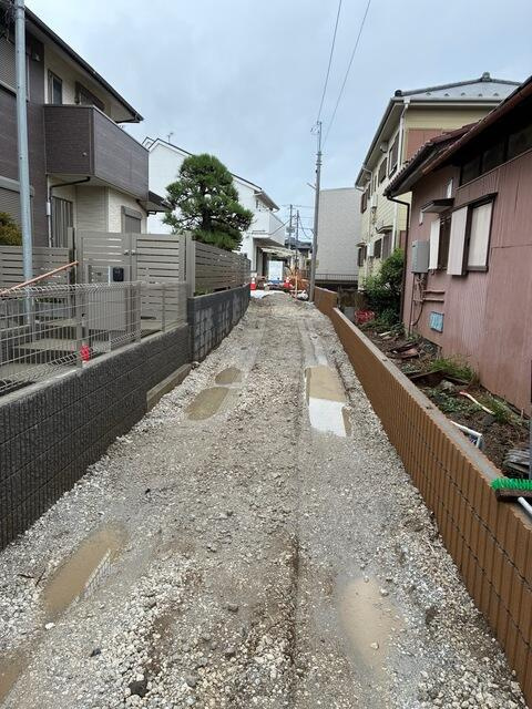 市川新井１丁目