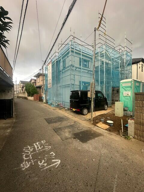 柏市西町０１期の前面道路含む現地写真