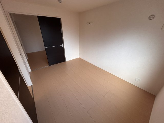 【寝室】