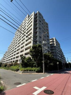 ライオンズガーデン船橋夏見台Ａ棟の外観
