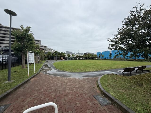 ライオンズガーデン船橋夏見台の庭