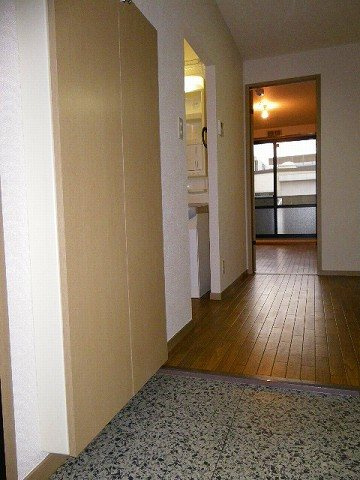 スクエア小杉  C棟 の玄関