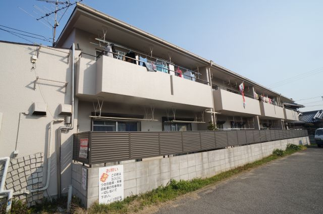 ハイツ別荘園の外観
