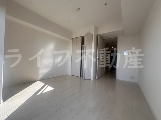 S-RESIDENCE緑橋駅前の内装|明るい色調の室内です