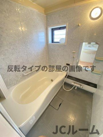 ロイヤルガーデン絆 Aの浴室