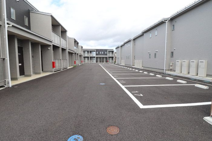 アクシア高屋敷　Ⅴの駐車場