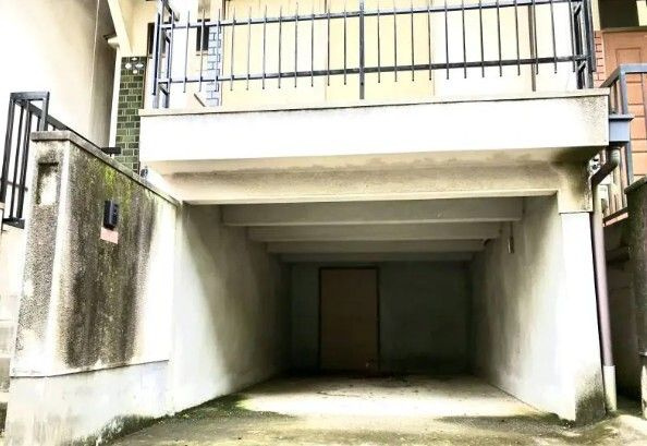 町楠葉2丁目戸建のエントランス