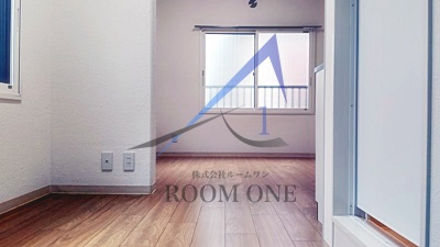 ワールドハウスの居間・リビング|洋室のお部屋です。