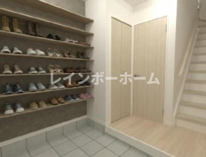 MOK-TERRACE SHIKI COURTの玄関