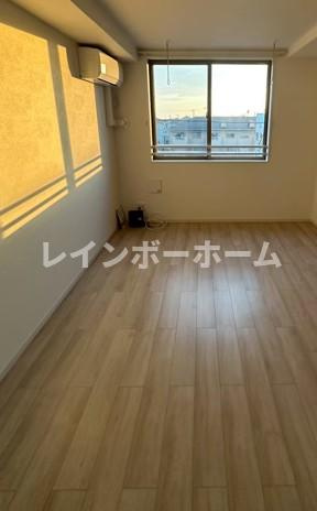 KEIAI RESIDENCE 梅島の居間・リビング|同仕様参考写真となります。