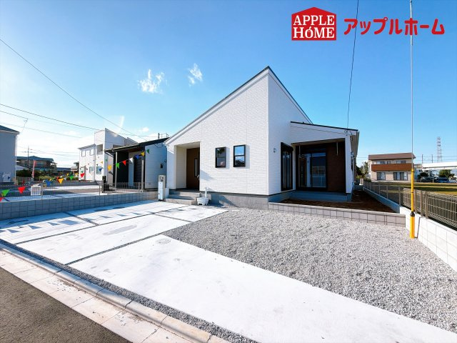 [新築住宅] 児玉郡上里町七本木 第6 全8棟の外観|資料請求、お電話でのお問合せ、いつでも丁寧に対応させていただきます！不動産業界のプロフェッショナルが集う弊社にぜひ一度ご相談ください！