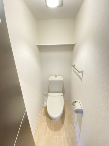 サンフラワー湘南のトイレ|※別号室の同仕様の参考写真です。