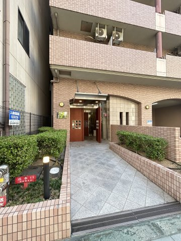シャルマンフジ大阪城南のエントランス