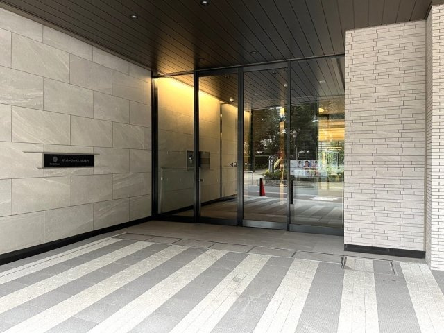 ザ・パークハウス川口本町のエントランス