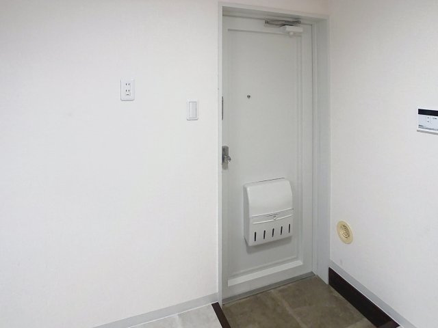 アシスト第3山形マンションの玄関