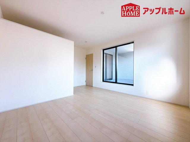 [新築住宅] 児玉郡上里町七本木 第6 全8棟の洋室|２階居室は全室収納あり！たっぷりある収納活用でお部屋もキレイを保てます♪