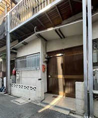 梶町4丁目貸家
