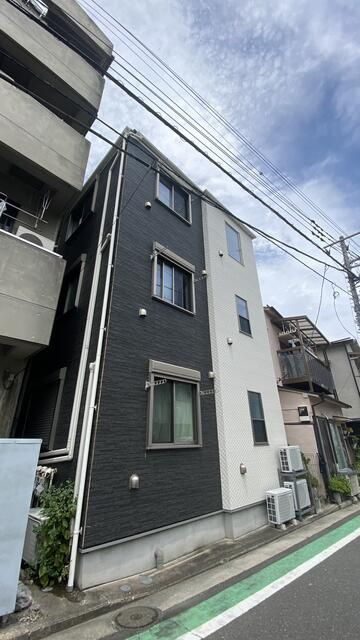 グリテラティ山手のエントランス