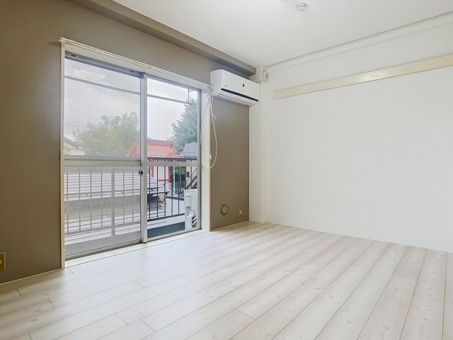 アシスト第3山形マンションの洋室