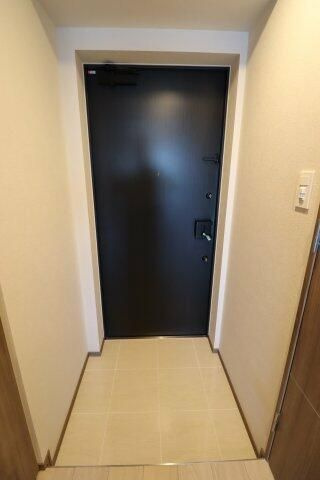 ＧＥＮＯＶＩＡ浅草Ⅵｓｋｙｇａｒｄｅｎの玄関
