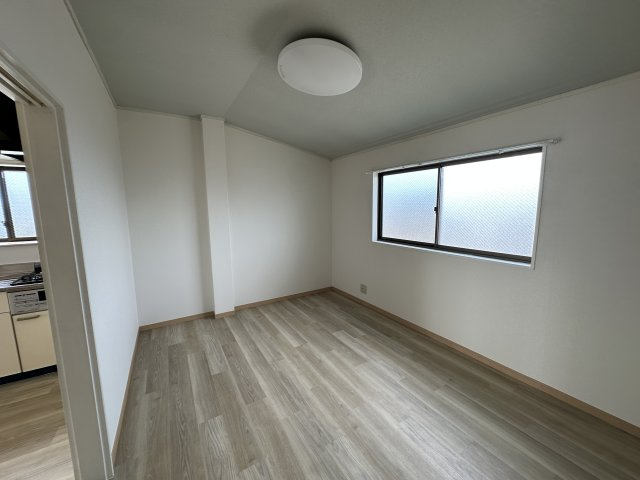メゾンクレール（本町東）の和室