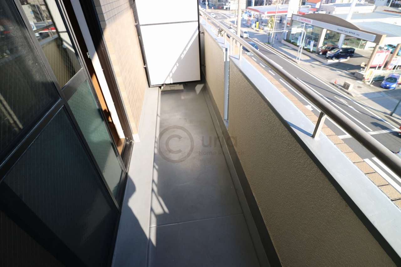 神戸市灘区徳井町４丁目の賃貸マンションのバルコニー