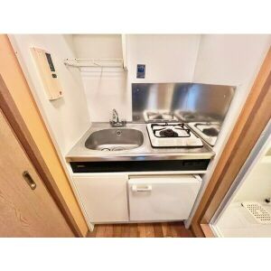 神戸市灘区赤坂通８丁目の賃貸マンションのキッチン