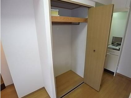 神戸市中央区北長狭通３丁目の賃貸マンションの収納