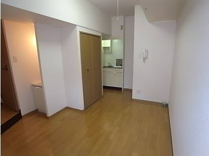 神戸市中央区北長狭通３丁目の賃貸マンションの居間・リビング