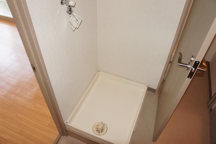 神戸市東灘区岡本７丁目の賃貸マンションの洗面所