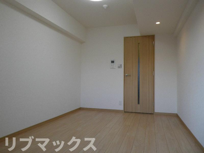 【居間・リビング】ルーブル西早稲田弐番館