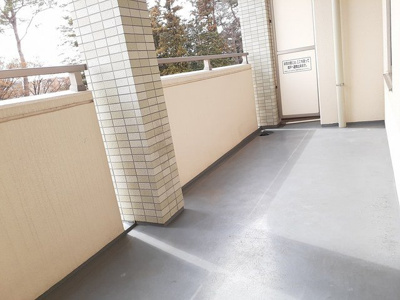 【バルコニー】 | ペットマンションあかやま | お洗濯にも便利なバルコニー付き