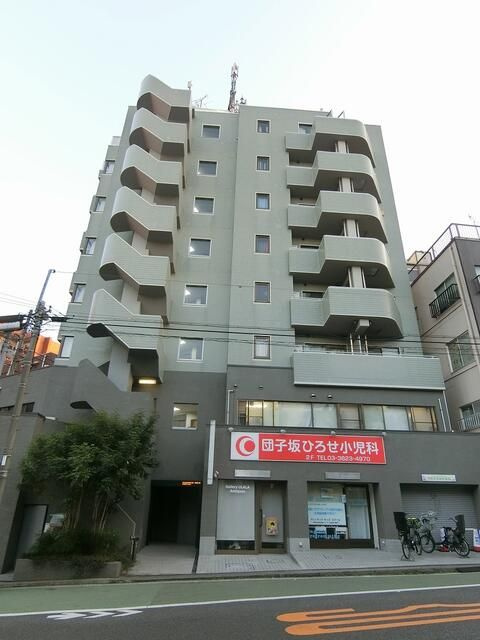 コスモリード文京千駄木の外観