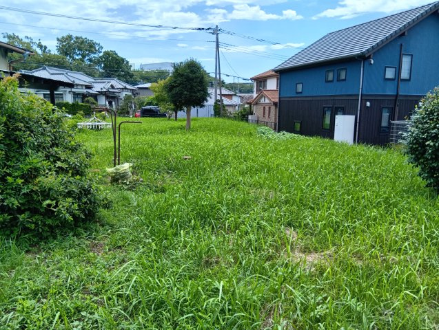 売土地　富士市天間の外観|二面の道路に接しているため風通し良好です。複数方向からアクセスでき車の出入りもスムーズです。