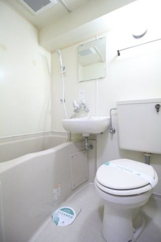 クレッセント大森の浴室