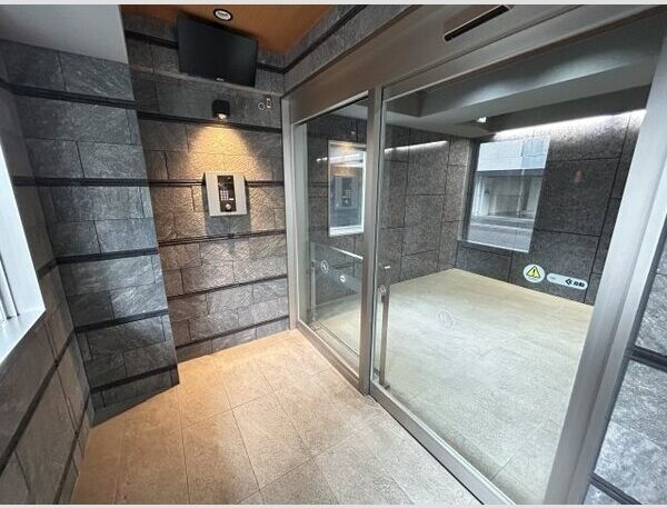 LUANA・AIR・RESIDENCE錦町のエントランス